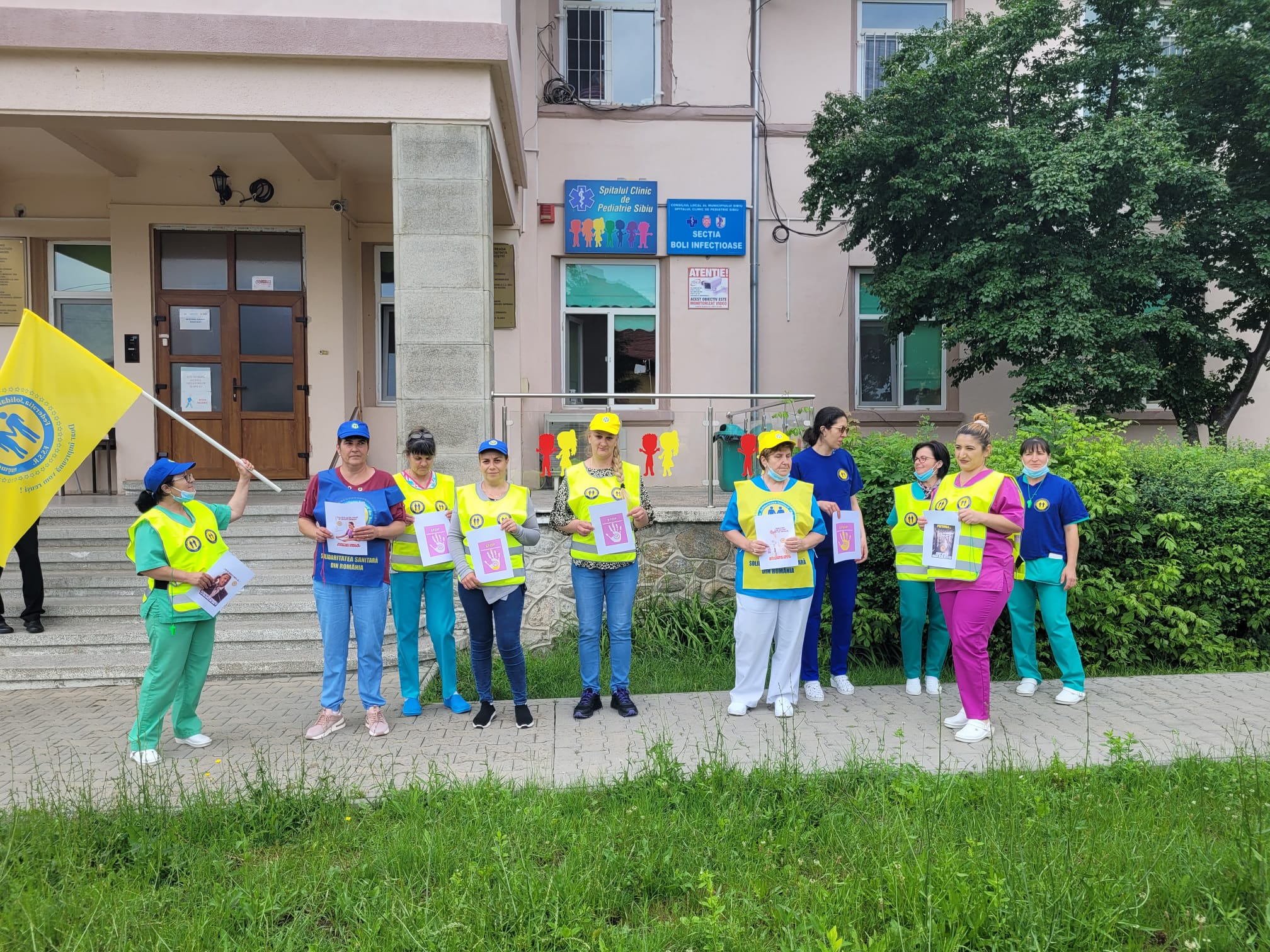Proteste în spitalele din Sibiu: „Lucrăm multe ore și suntem puțini oameni. Suntem epuizați”