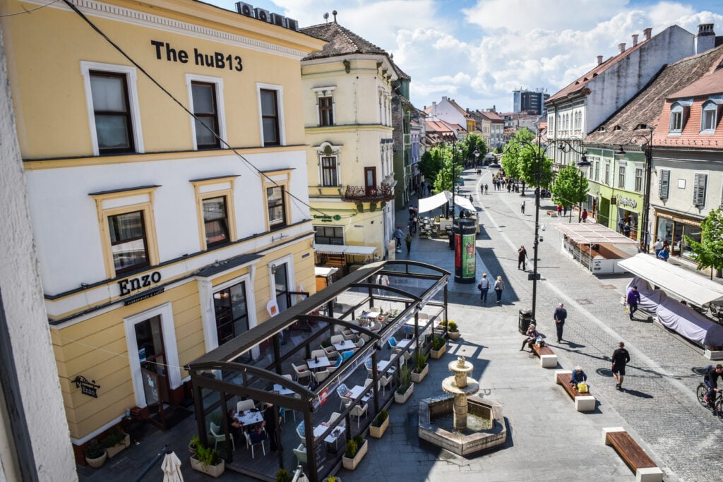 sibiu-centru-balcescu-terasa-foste-telefoane-2-gagh