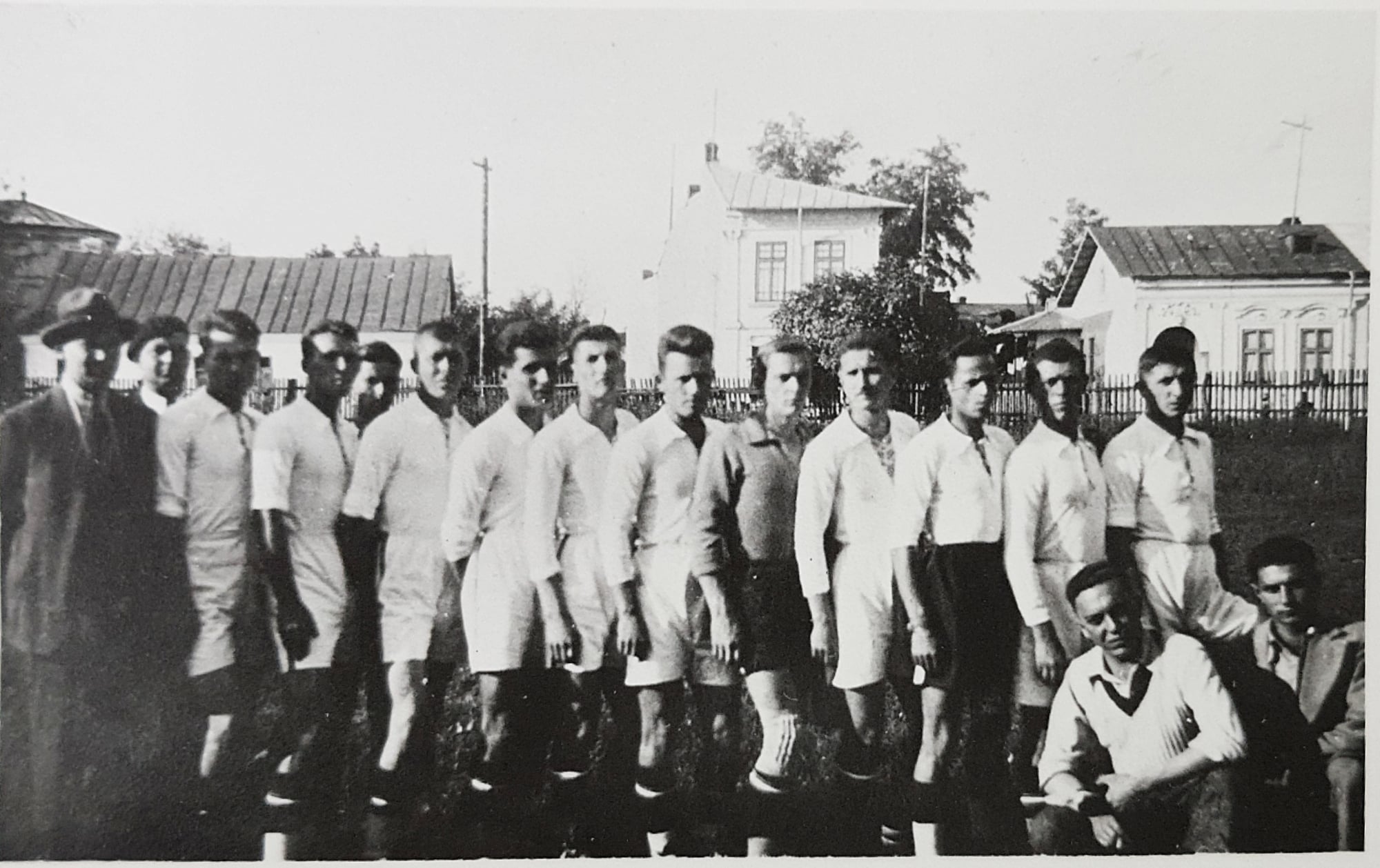 „Șoimii Sibiu”: O călătorie în imagini prin istoria echipei de fotbal. Cea mai veche fotografie prezentată datează din 1921