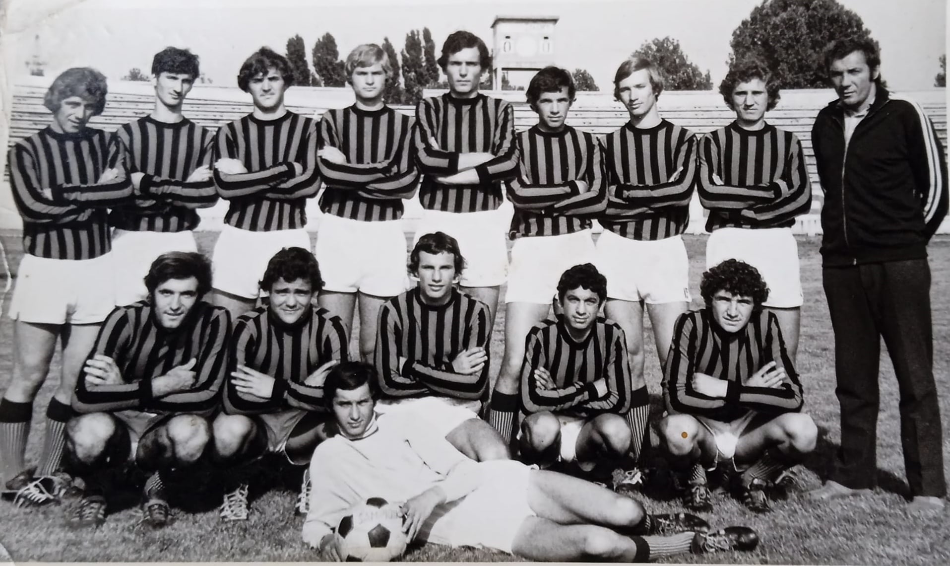 „Șoimii Sibiu”: O călătorie în imagini prin istoria echipei de fotbal. Cea mai veche fotografie prezentată datează din 1921