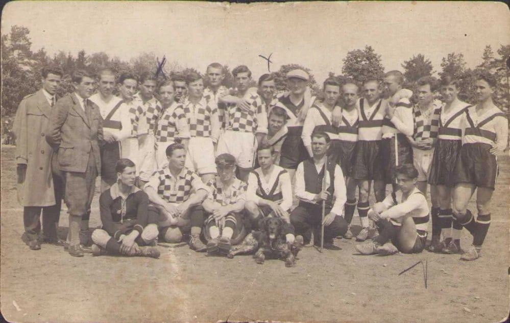 „Șoimii Sibiu”: O călătorie în imagini prin istoria echipei de fotbal. Cea mai veche fotografie prezentată datează din 1921