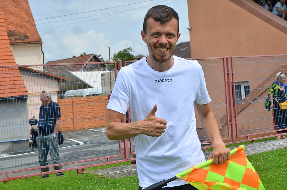 Am jucat fotbal cu titanii de la Șoimii Sibiu. Fost jucător: „O să mă creadă nebun dacă le spun să joace și din pasiune, nu doar pentru bani”