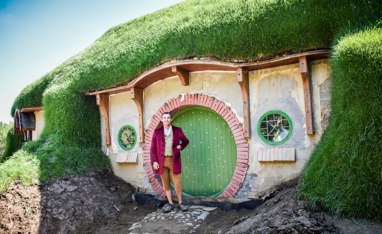 Un nou obiectiv turistic la marginea Sibiului - ”Casa hobbiților” făcută de Boierul Ilie