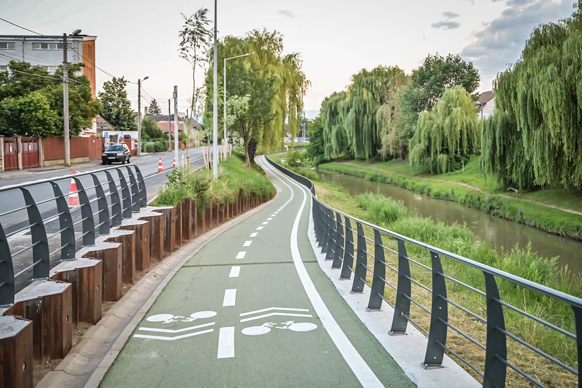 Fotografii spectaculoase cu noua pistă de biciclete a Sibiului. A fost inaugurată vineri