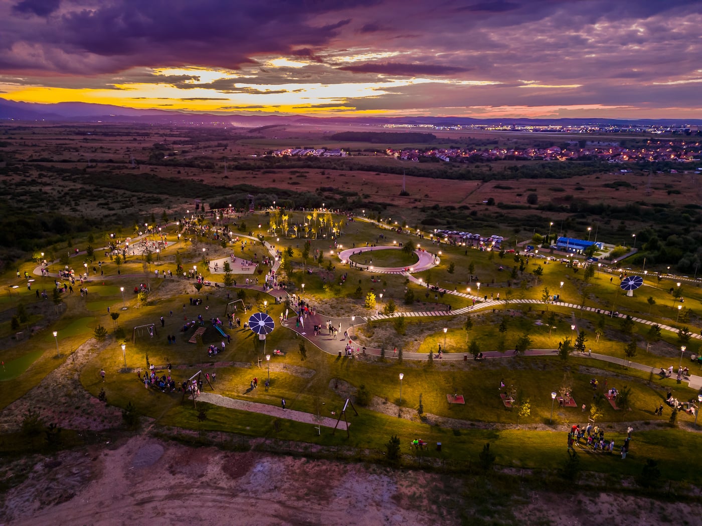 FOTO Mii de sibieni au vizitat Belvedere, cel mai nou parc al Sibiului și al doilea ca dimensiuni