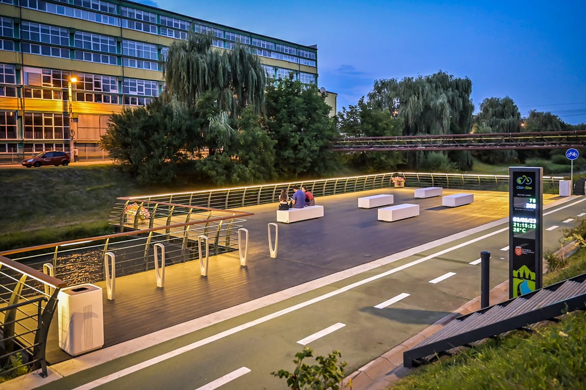 Fotografii spectaculoase cu noua pistă de biciclete a Sibiului. A fost inaugurată vineri