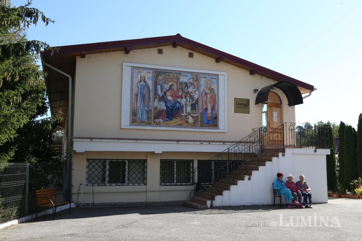Căminul pentru vârstnici „Sfânta Muceniță Irina” din Valea Aurie și-a deschis ușile. Părintele Săsăujan: „Toate s-au făcut, de la început, cu sprijinul oamenilor buni”