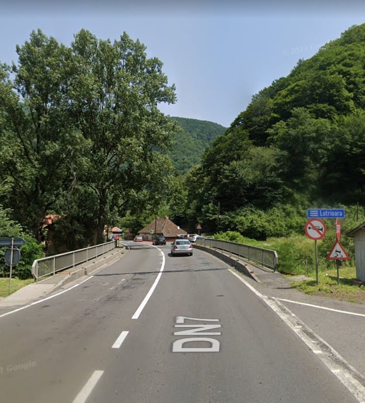 pod-lotrioara-valea-oltului-ml8r