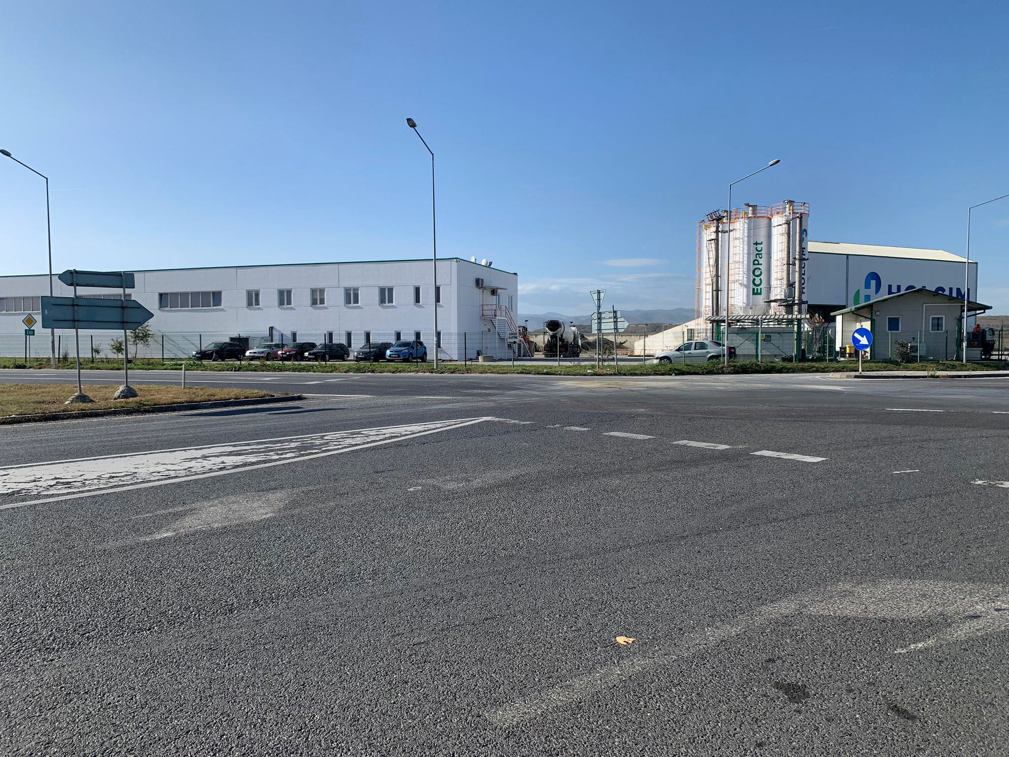 A fost martor la cele mai grave accidente care au avut loc în intersecția din capătul drumului hoților și a ieșit să protesteze. „Cer autorităților să facă ceva”