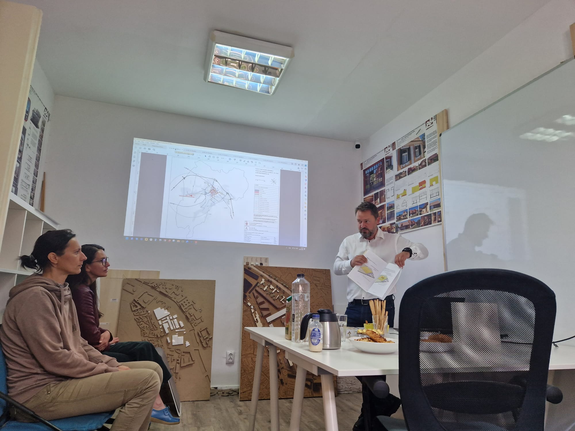 La o cafea cu arhitecții Sibiului: Șelimbărul și Cartierul Arhitecților își ating limitele, Viile Sibiului și Calea Șurii Mici pot deveni noii poli imobiliari