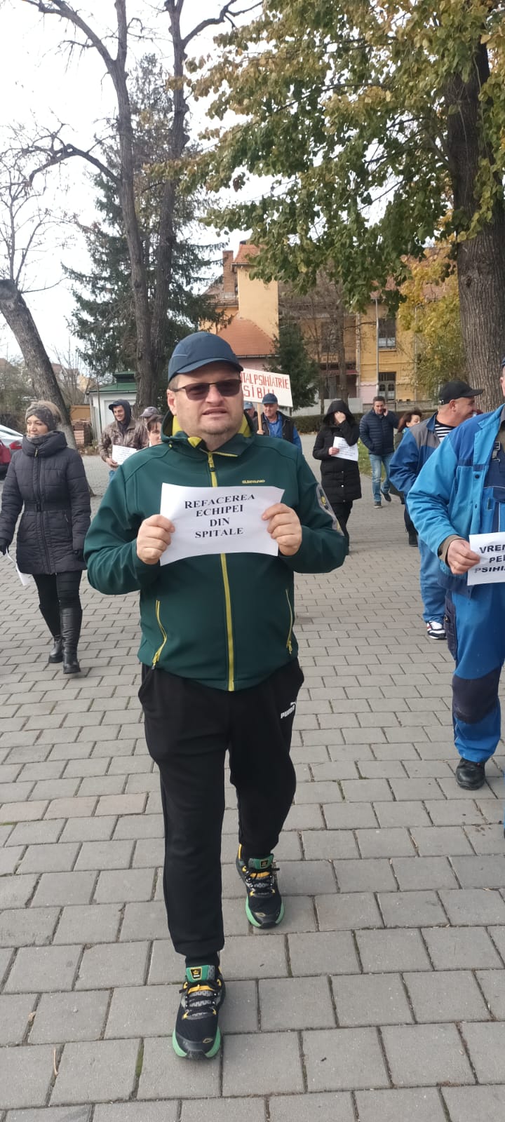 Proteste spontane în Sibiu la TBC și Psihiatrie. Personalul TESA anunță blocarea salariilor în spitale în luna decembrie