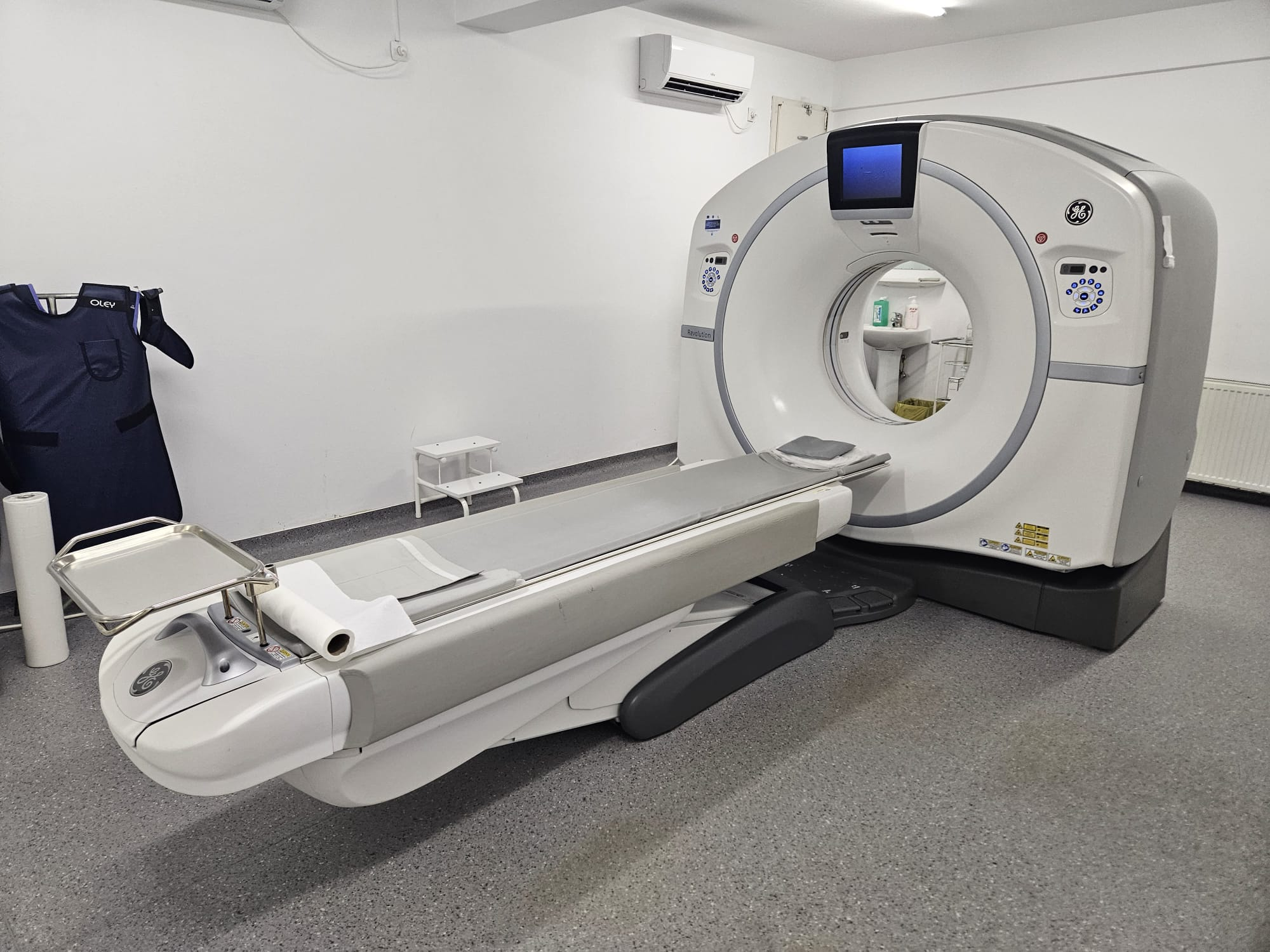La Spitalul Județean a fost realizată prima biopsie pulmonară ghidată prin CT. Chelcea: „Pacienții oncologici primesc o șansă în plus la depistare precoce”
