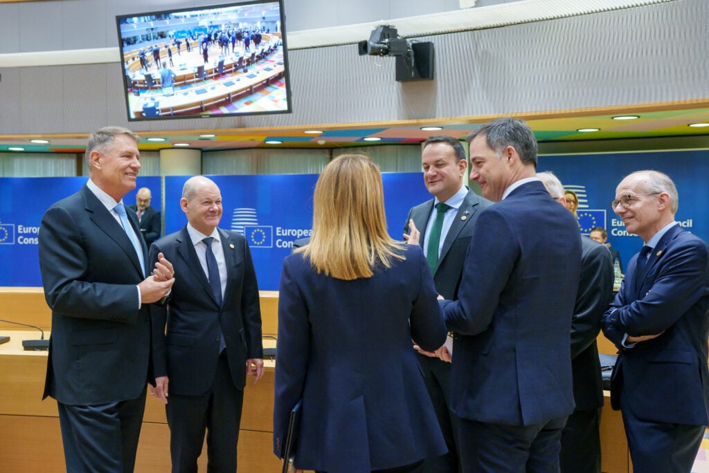 iohannis-wb36