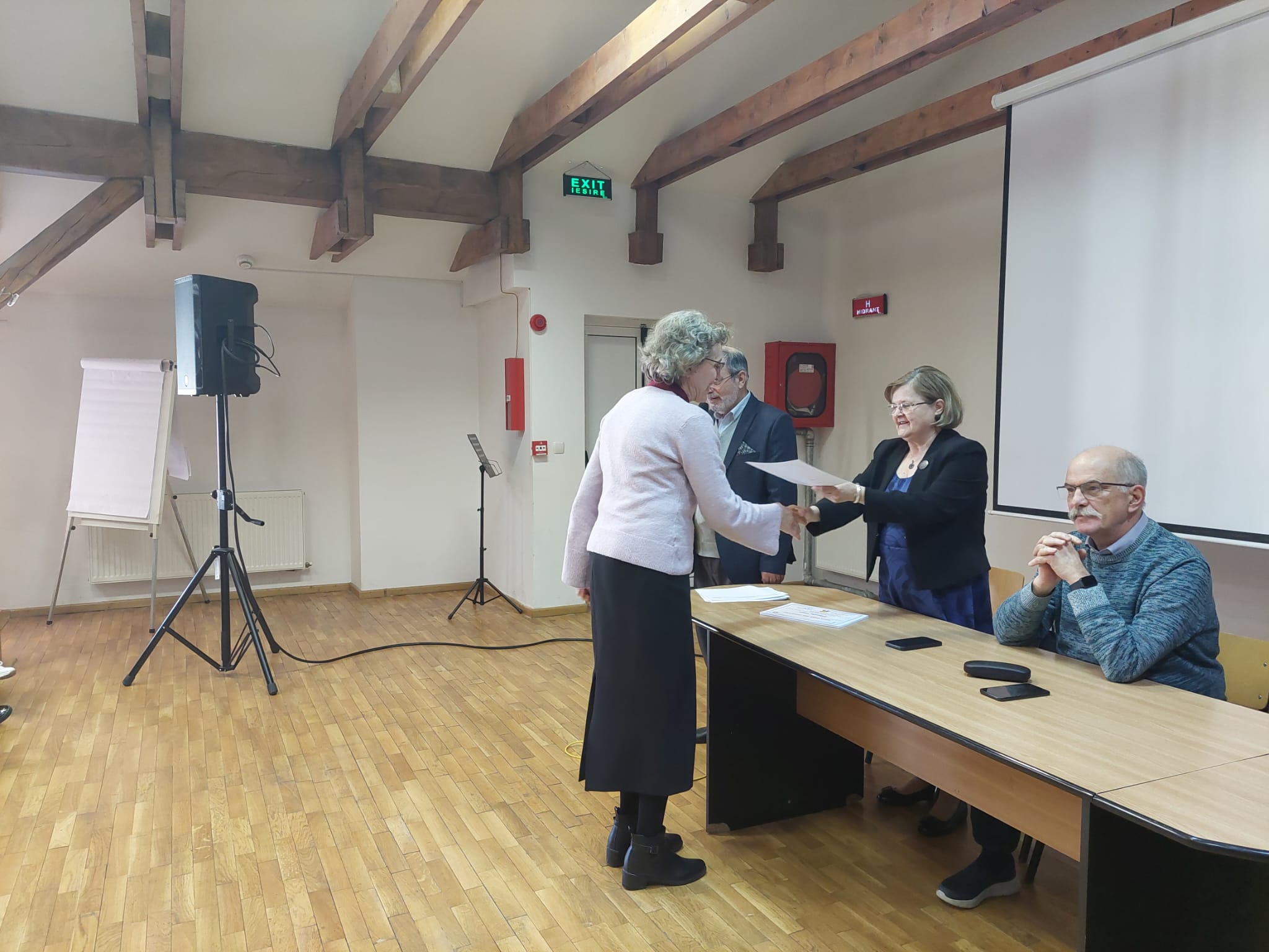 Fizica are cel mai mare lot de participare la o olimpiadă națională. Peste 100 de elevi și profesori au fost premiați la Colegiul Lazăr