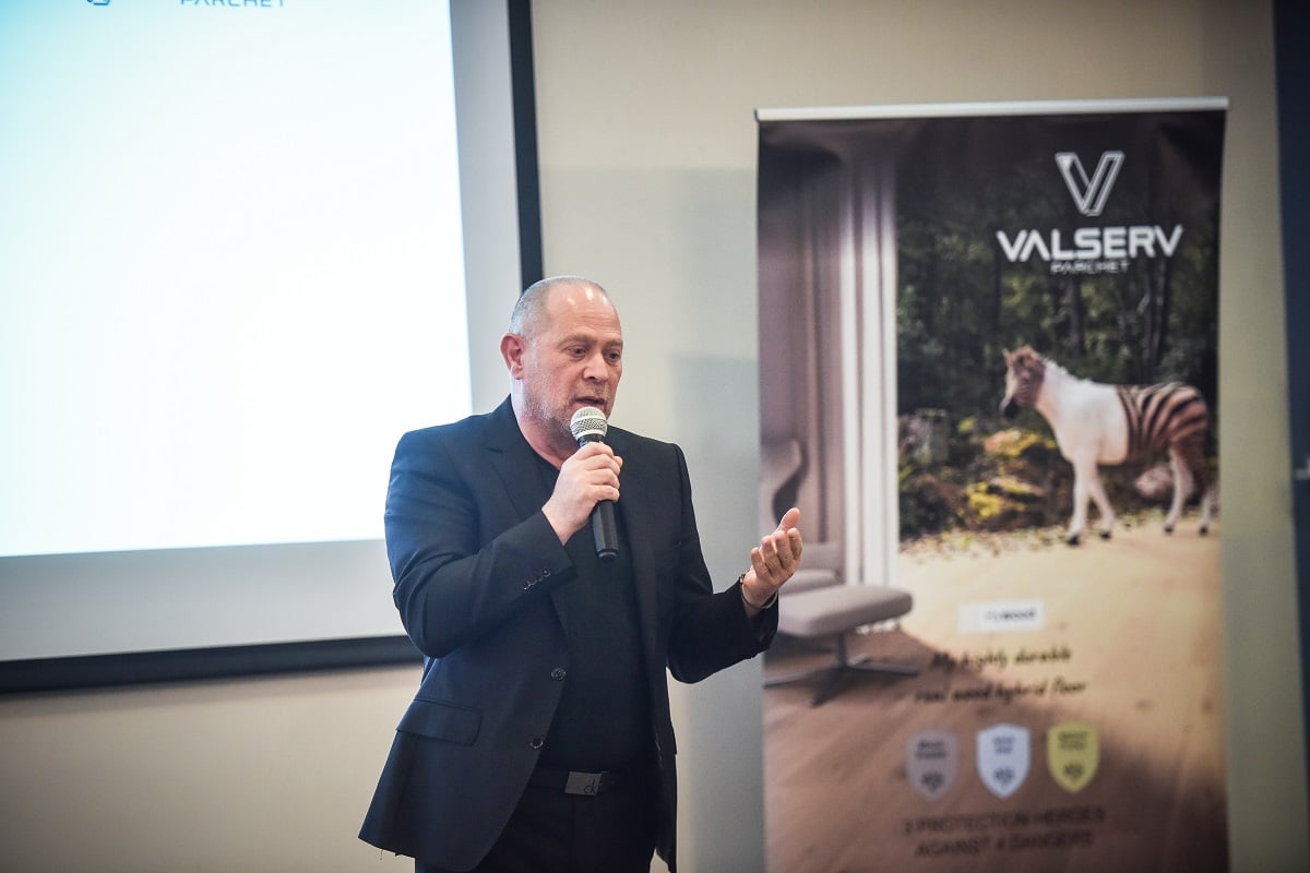 Premieră la Sibiu: Valserv Parchet prezintă noua generație de pardoseli hibride Hywood și Dureco a producătorului german ter Hurne