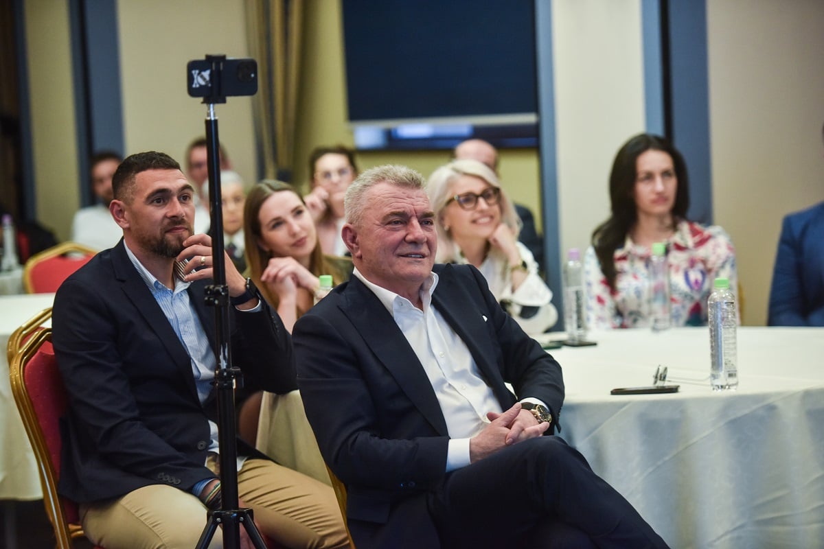Premieră la Sibiu: Valserv Parchet prezintă noua generație de pardoseli hibride Hywood și Dureco a producătorului german ter Hurne