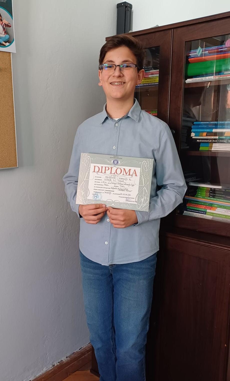 Tudor Giurca este elevul care a adus Sibiului primul premiu la Olimpiada Națională de Lingvistică. Materia nu se studiază la școală