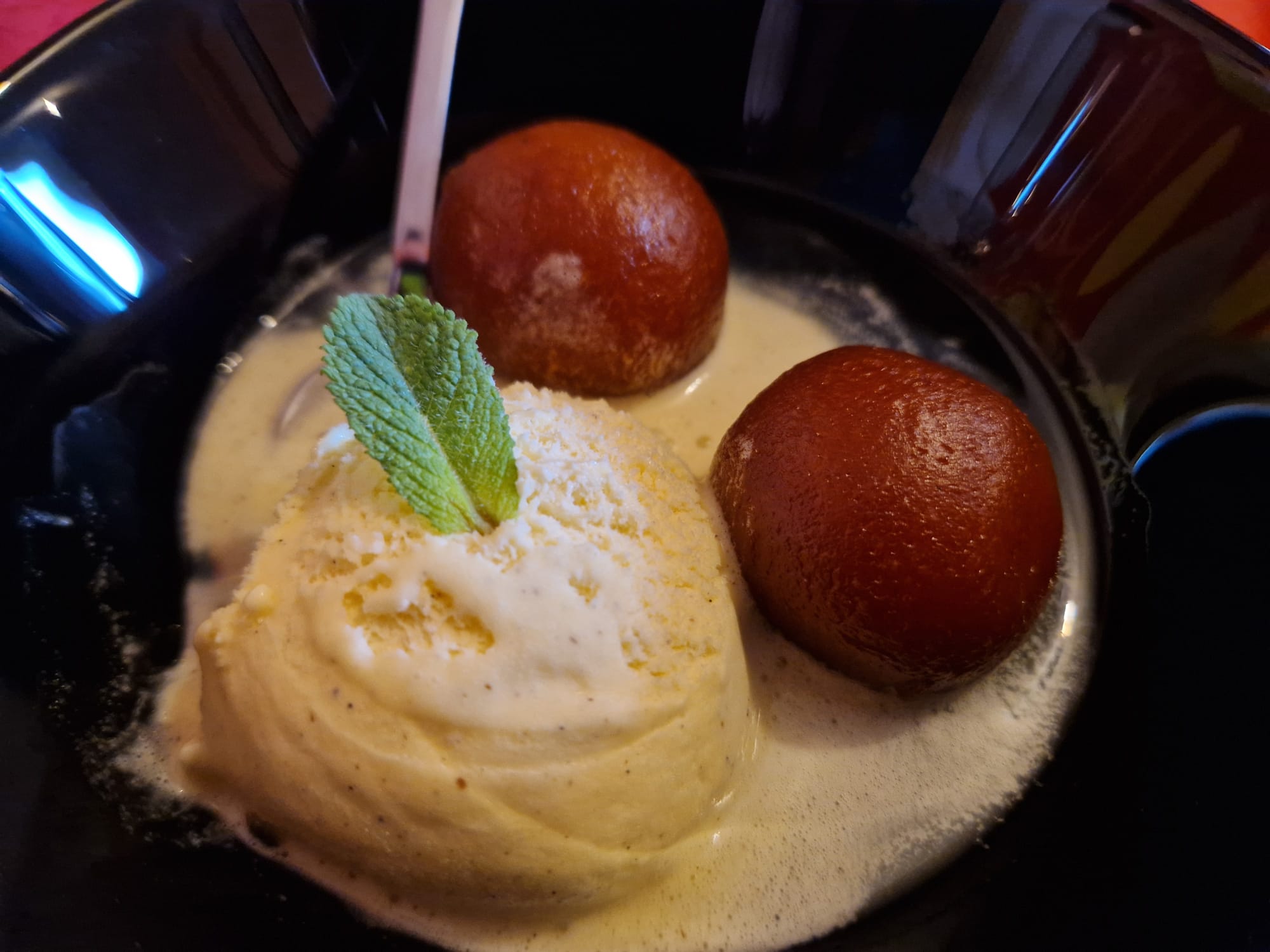 Am mâncat în primul restaurant indian din Sibiu și este o senzație culinară