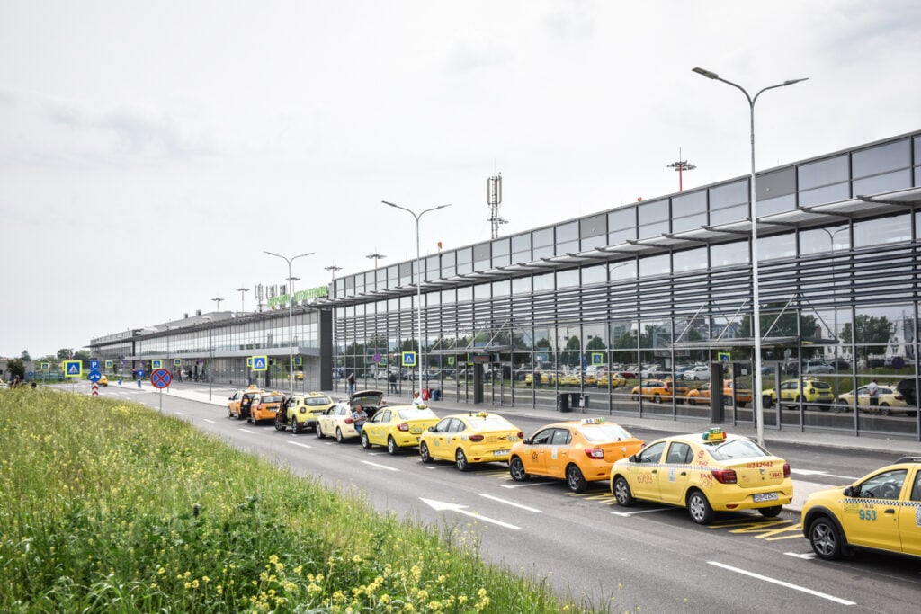 aeroport-12-wj7m