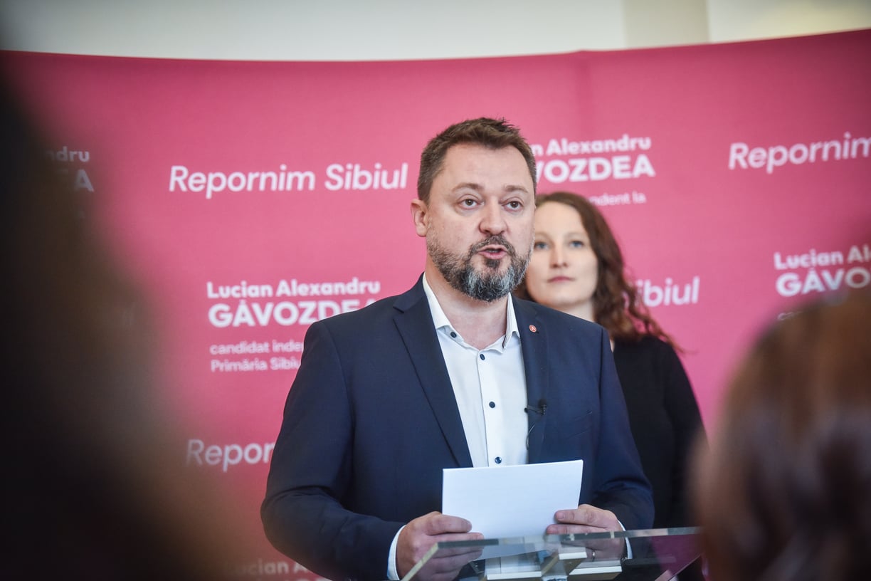 Competiția pentru funcția de primar al Sibiu se dă între nouă candidați: opt politici și unul independent. Principalele liste de candidați la Consiliul local