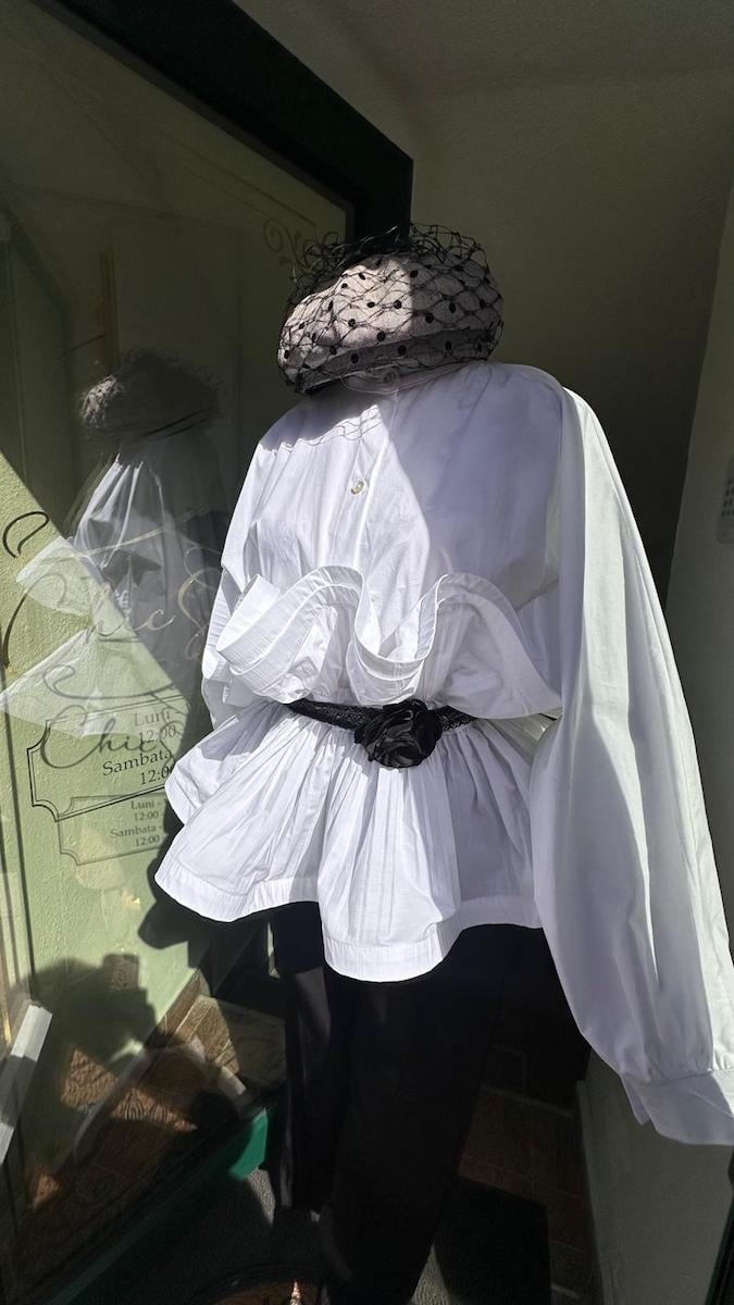 ”Ori de câte ori veneam la Sibiu mă simțeam cumva în afara țării” - Lavinia Șerban, o ploieșteancă stabilită la Sibiu de peste 25 de ani, își vinde produsele hand-made în Chic Shop