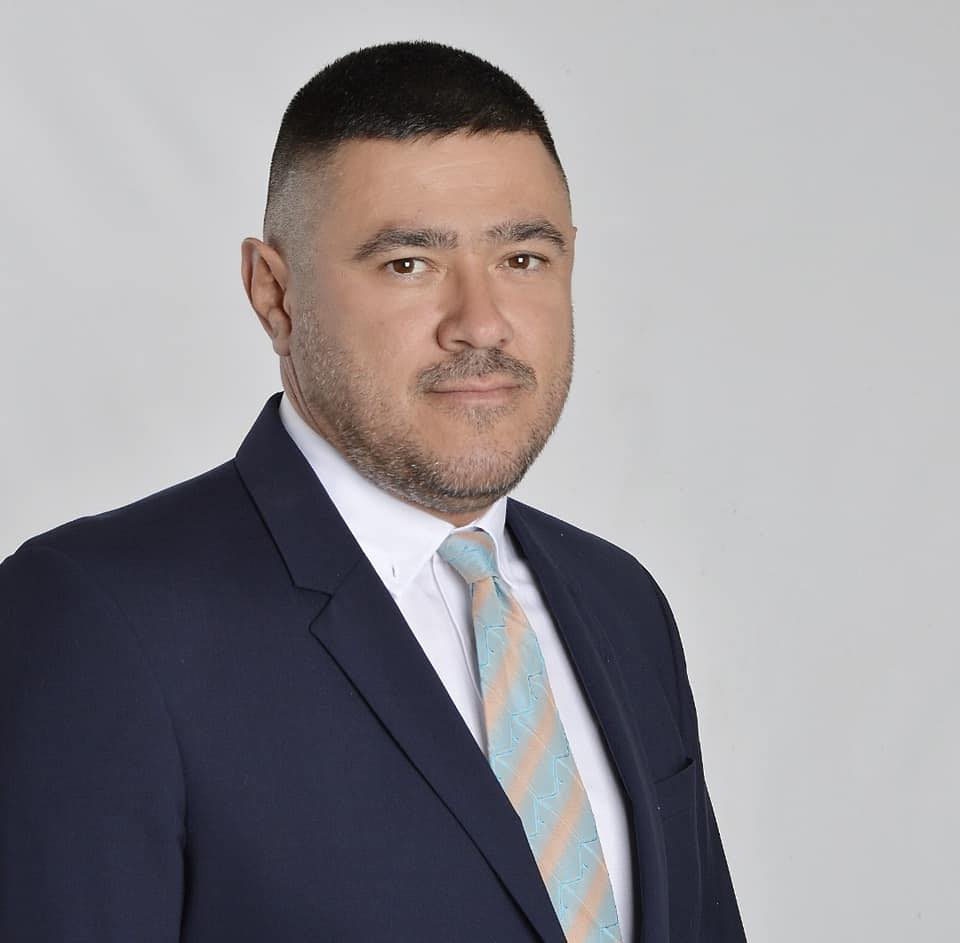 Două săbii într-o teacă? Ce fac primarii care au de așteptat până la toamnă pentru a intra în birou: „Noi încă nu știm ce am câștigat, dar ei știu ce au pierdut”