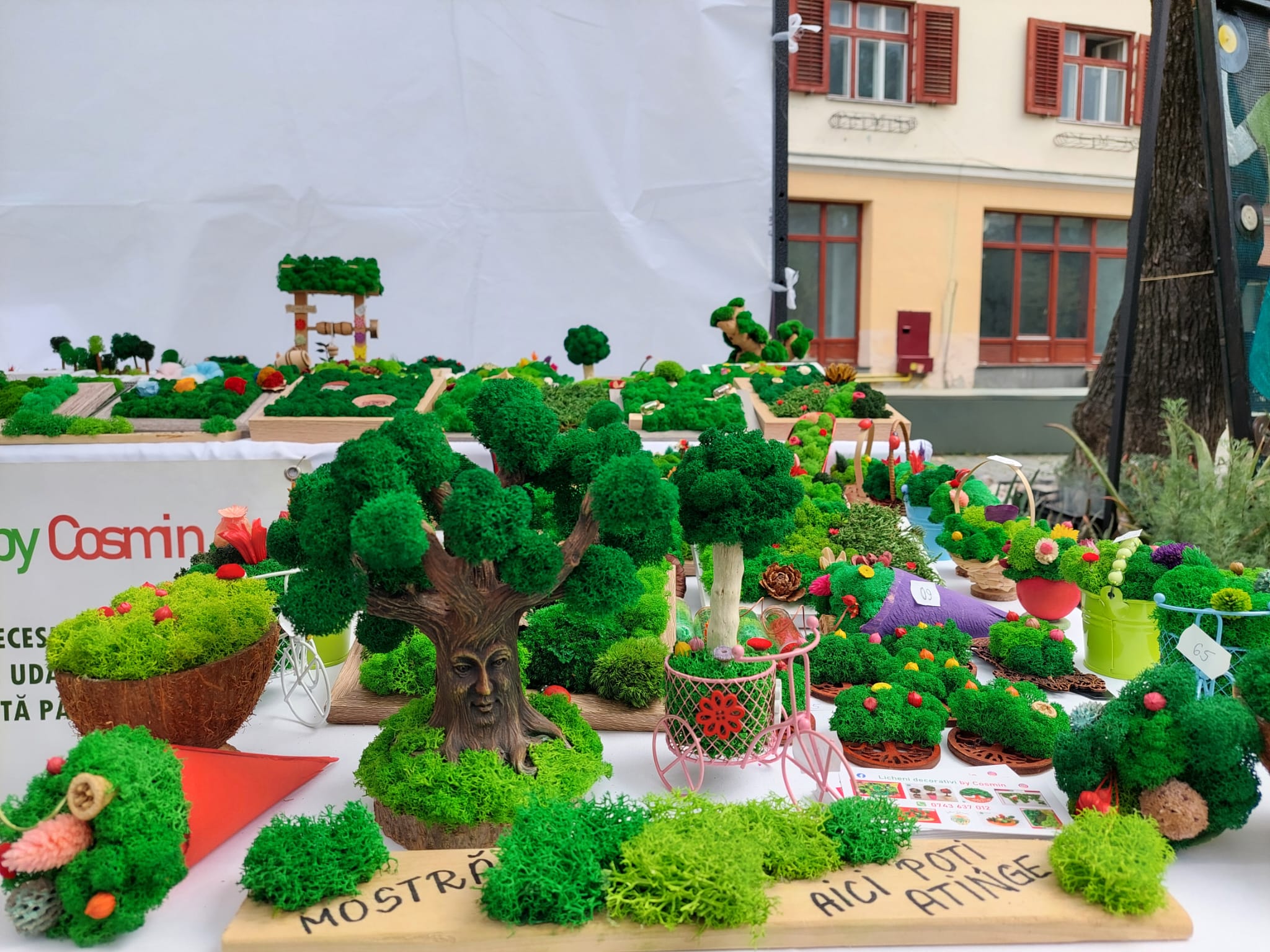 Vizitați „Târgul de antichități și handmade” din Piața Huet. „Nu suntem o piață, ci un târg definit prin muncă și migală”