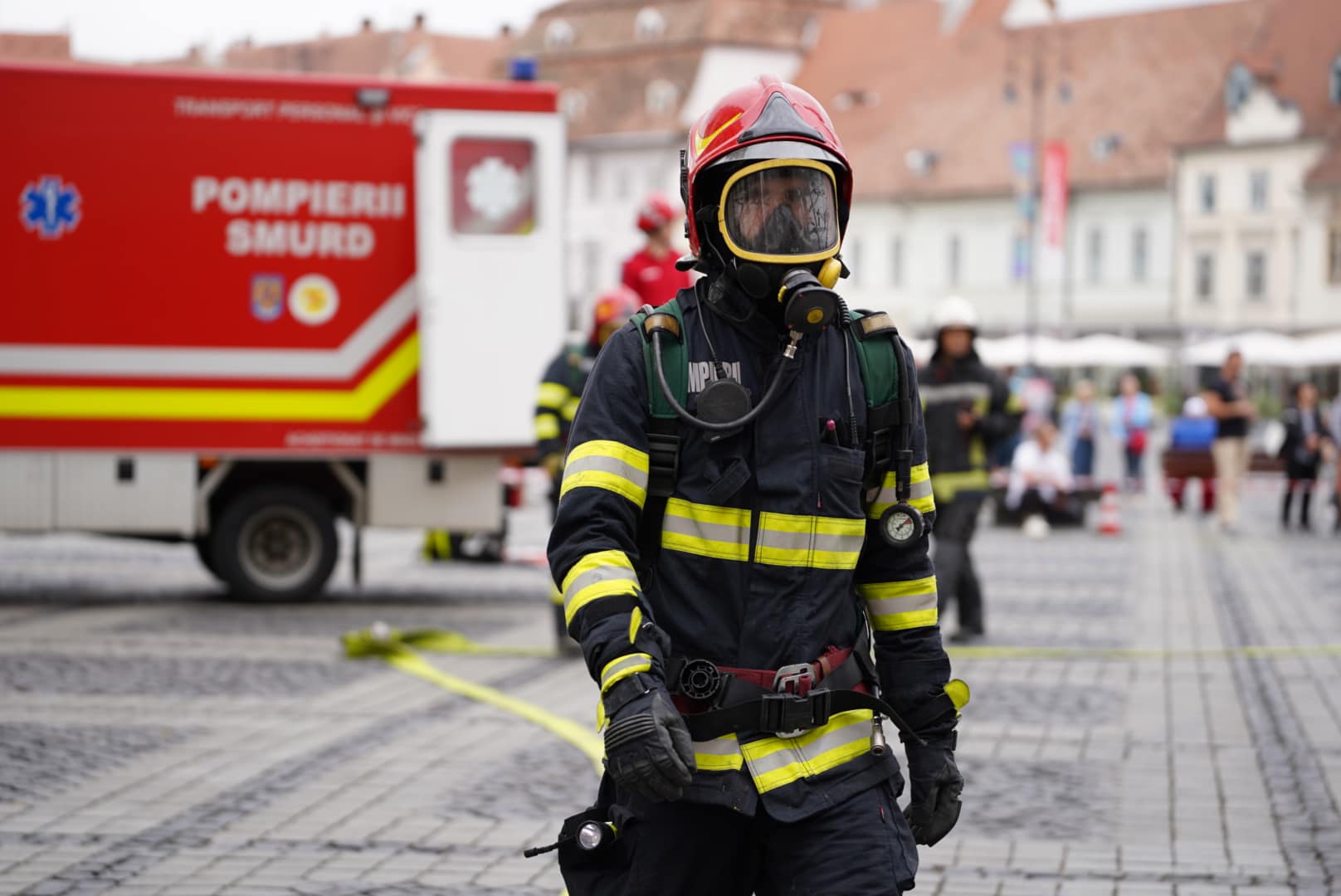 Actualizare. Exercițiu ISU la Brukenthal.  Au fost salvate persoane aflate la etajele superioare ale muzeului