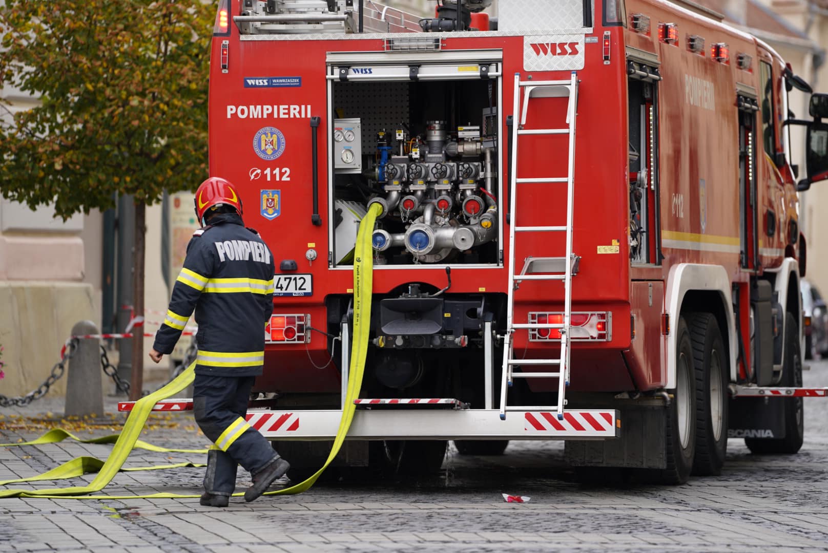 Actualizare. Exercițiu ISU la Brukenthal.  Au fost salvate persoane aflate la etajele superioare ale muzeului