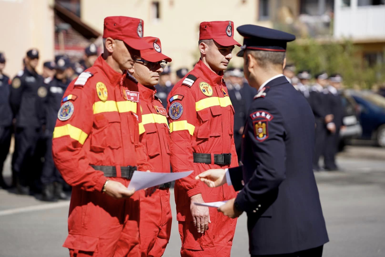 Pompierul Anului 2023 este plutonierului Petru Robert. Ceremonie militară la Sibiu, de Ziua Pompierilor