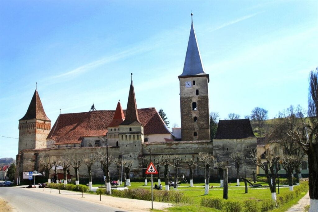 biserica-din-mosna-3-kfyy