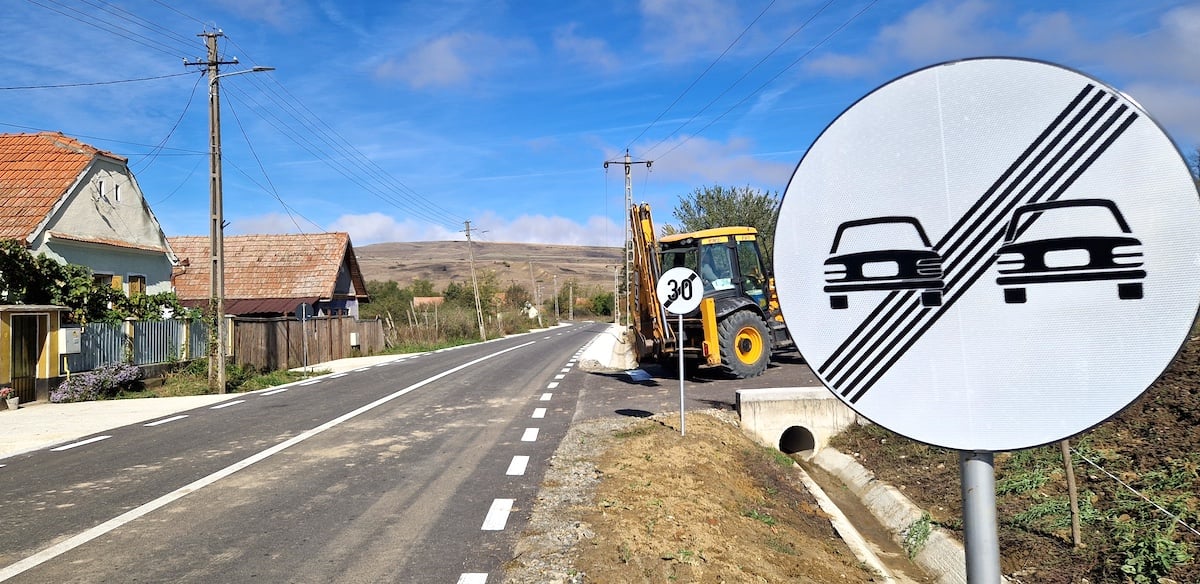 Cei din Alba au rămas în urmă: cel mai nou drum al sibienilor se termină „în câmp”. DJ 141C a fost inaugurat cu șase luni mai devreme