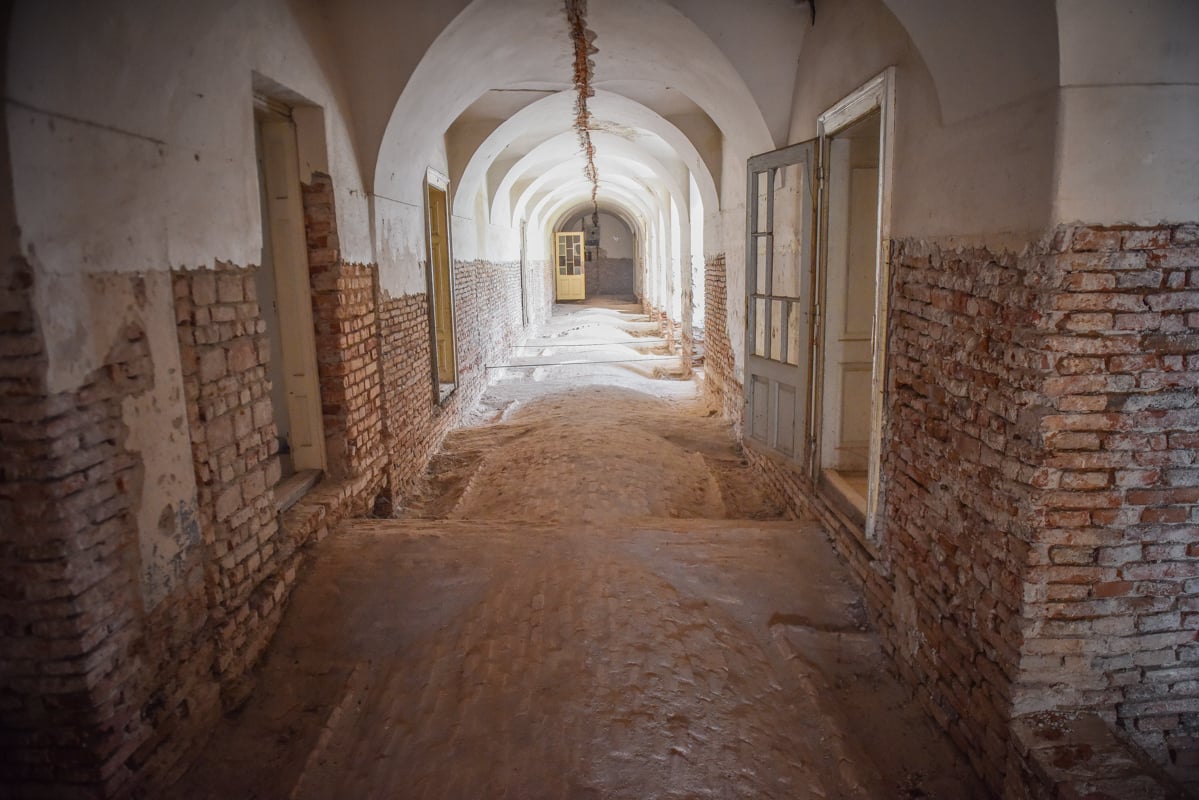 Acte, tablouri și relicve, expuse în premieră la Mănăstirea Ursulinelor din Sibiu. Clădirea renaște prin artă, dar necesitatea reabilitării rămâne: ultima modernizare a avut loc în 1913