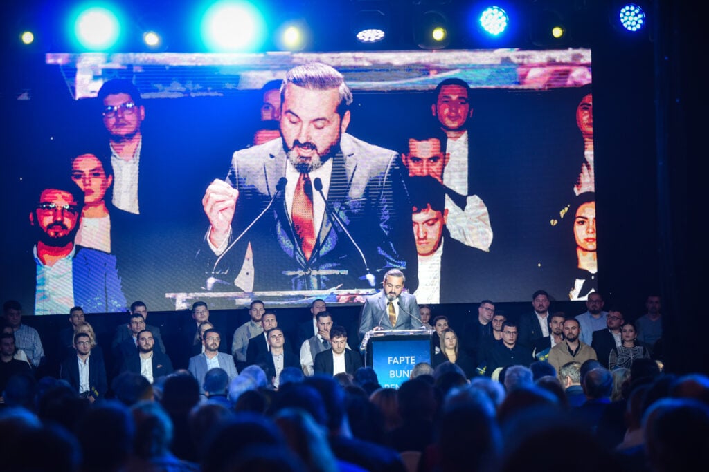 Alin Schiau Gull, primarul PNL al orașului Agnita, la lansarea candidaturii lui Nicolae Ciucă, la Sibiu. Foto: arhiva turnulsfatului.ro