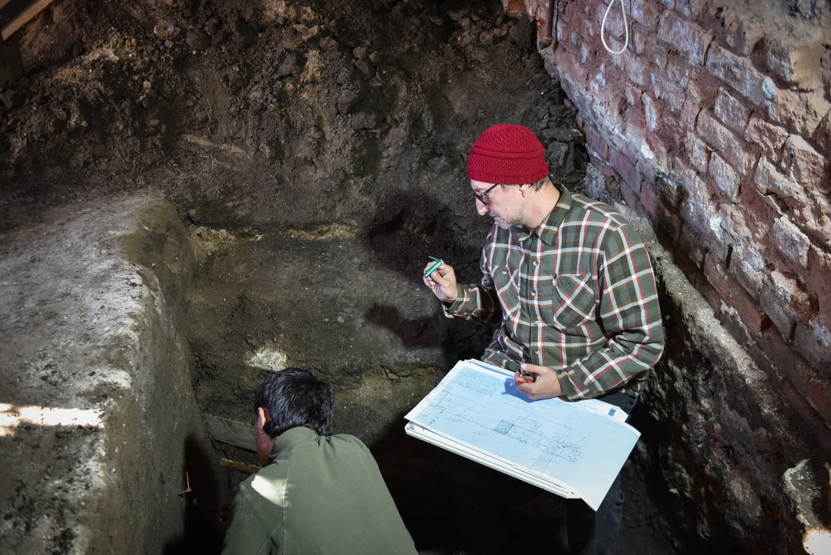 ”O descoperire foarte importantă pentru perioada medievală a Sibiului”. Concluziile arheologilor după cercetările din biserica Sf. Cruce