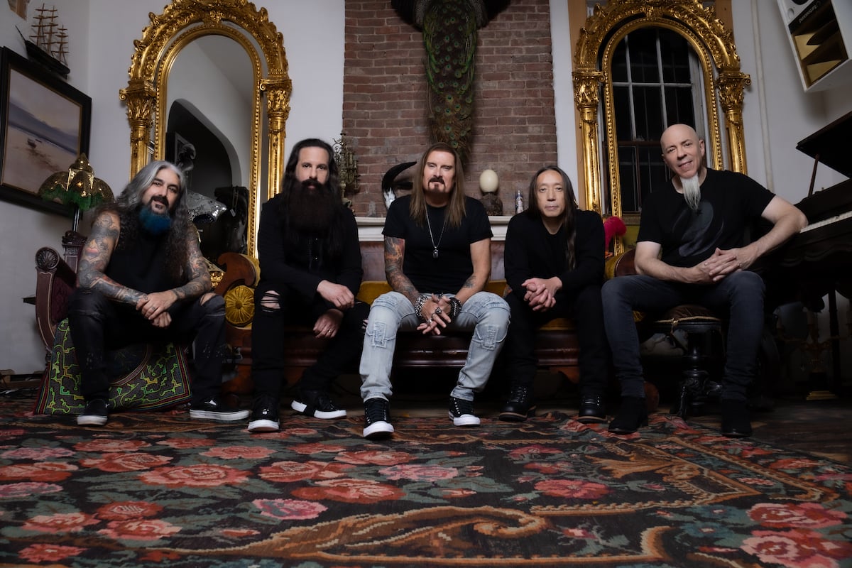 dream-theater-photo-by-mark-maryanovich-fq2r