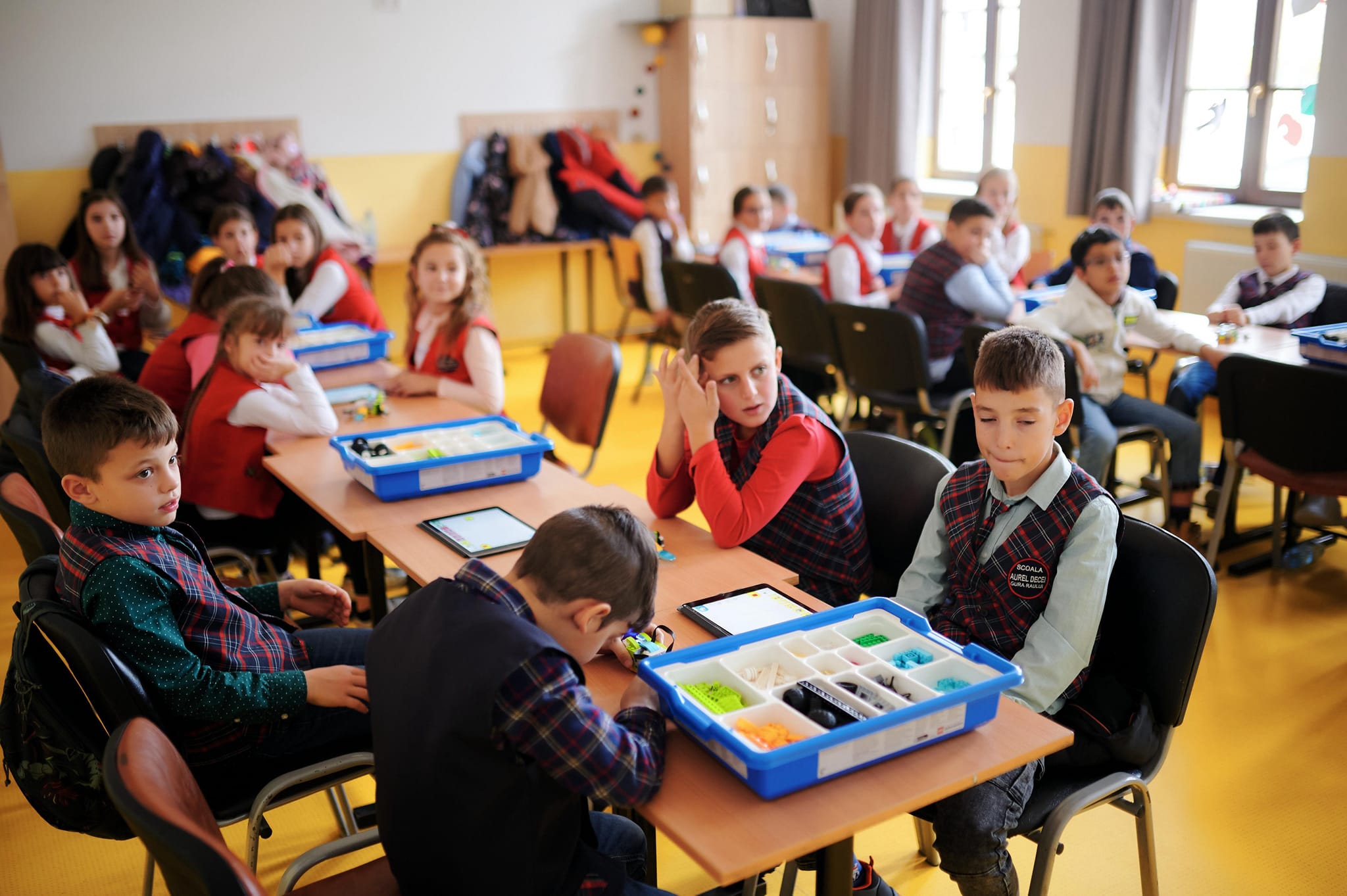 Forumul MERITO. Peste 300 de profesori, studenți și elevi s-au întâlnit la Gura Râului pentru a duce predarea și învățarea la un alt nivel