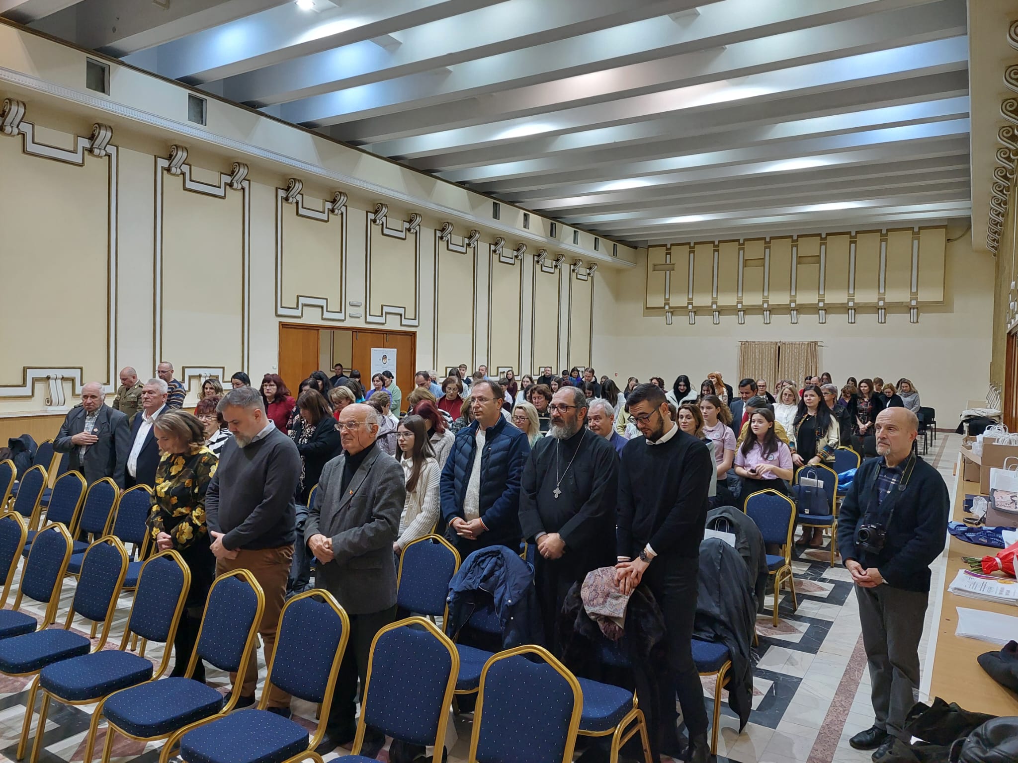 Școala „Regina Maria” a sărbătorit 95 de ani de existență: directorul Bibliotecii Astra și medicul Mihai Rusu, printre foștii absolvenți