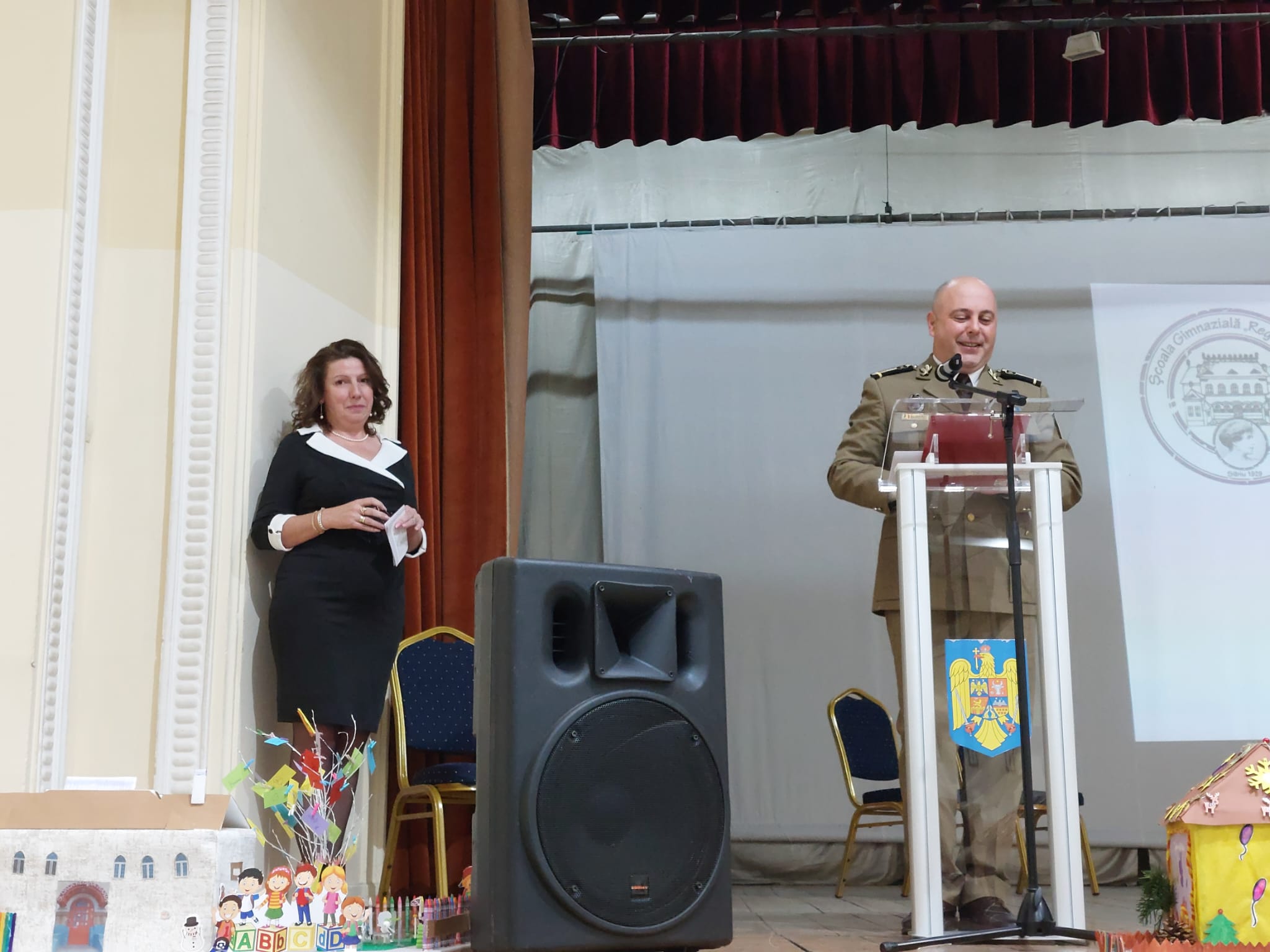 Școala „Regina Maria” a sărbătorit 95 de ani de existență: directorul Bibliotecii Astra și medicul Mihai Rusu, printre foștii absolvenți