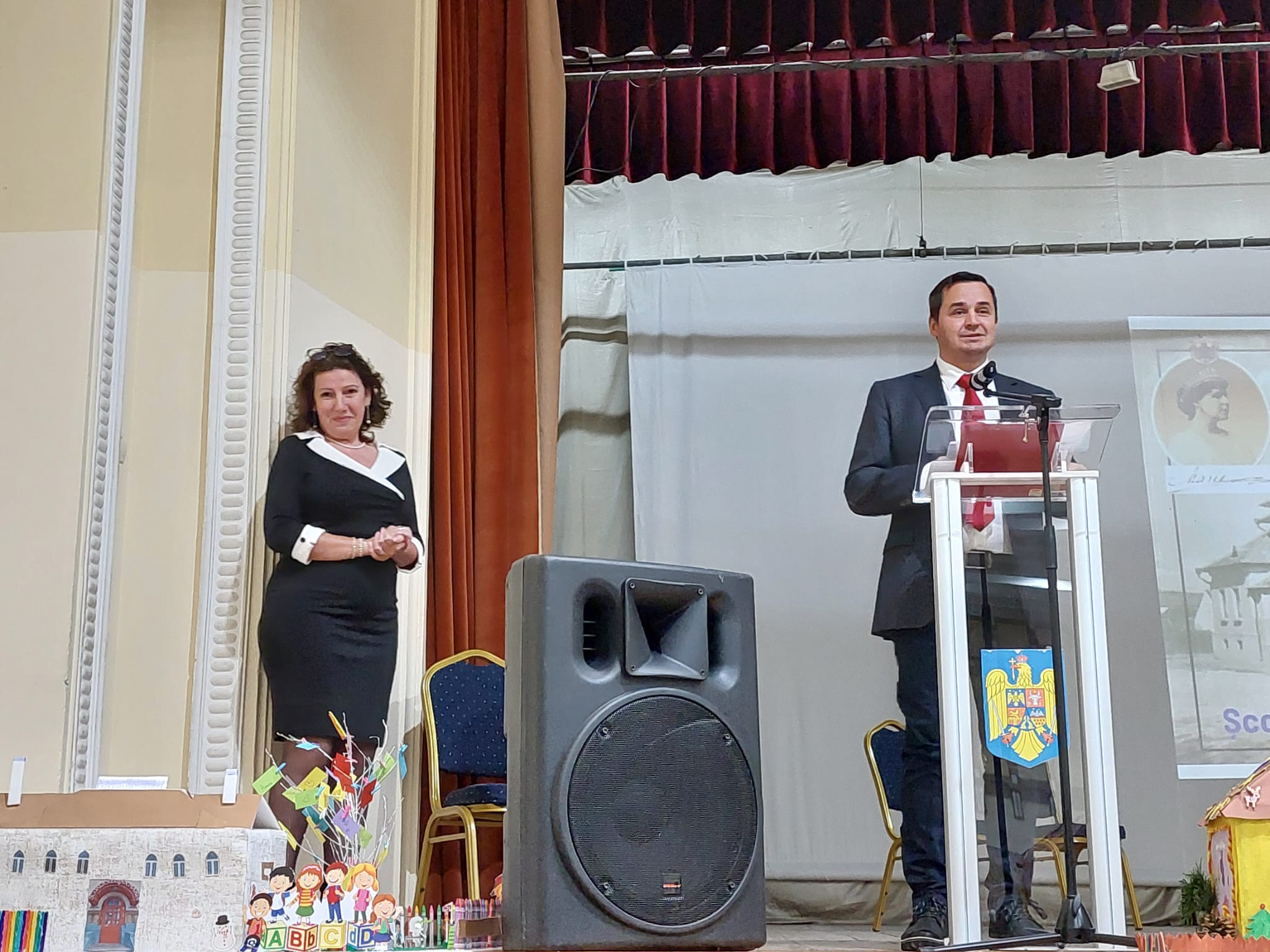 Școala „Regina Maria” a sărbătorit 95 de ani de existență: directorul Bibliotecii Astra și medicul Mihai Rusu, printre foștii absolvenți
