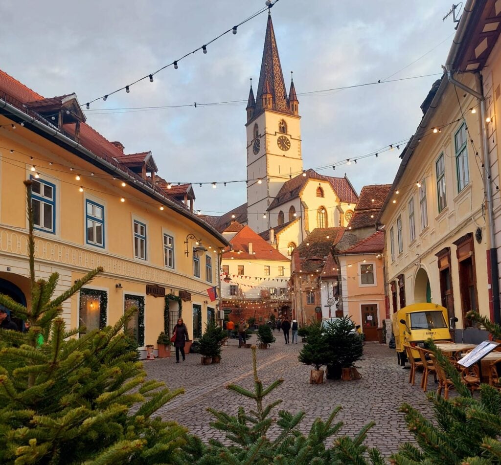 targ-de-craciun-orasul-de-jos3-rrku
