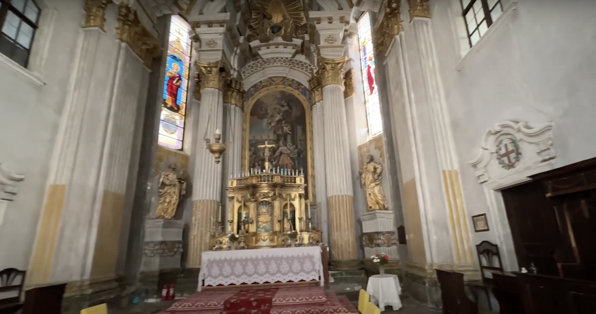 Biserica „Sf. Elisabeta” din Dumbrăveni, cea mai mare biserică armeană din lume până în secolul XX. Autoritățile vor să o renoveze din 2025