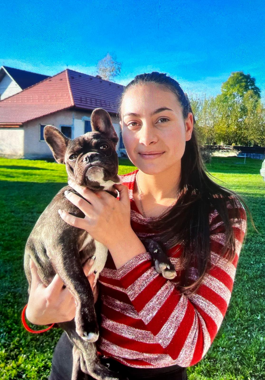 Sánta Réka, medicul care dă șansa unei vieți normale copiilor vulnerabili, cu malformații cardiace: „Până nu reușesc să îi curăț de râie și de păduchi, nu îi pot trimite la operație”