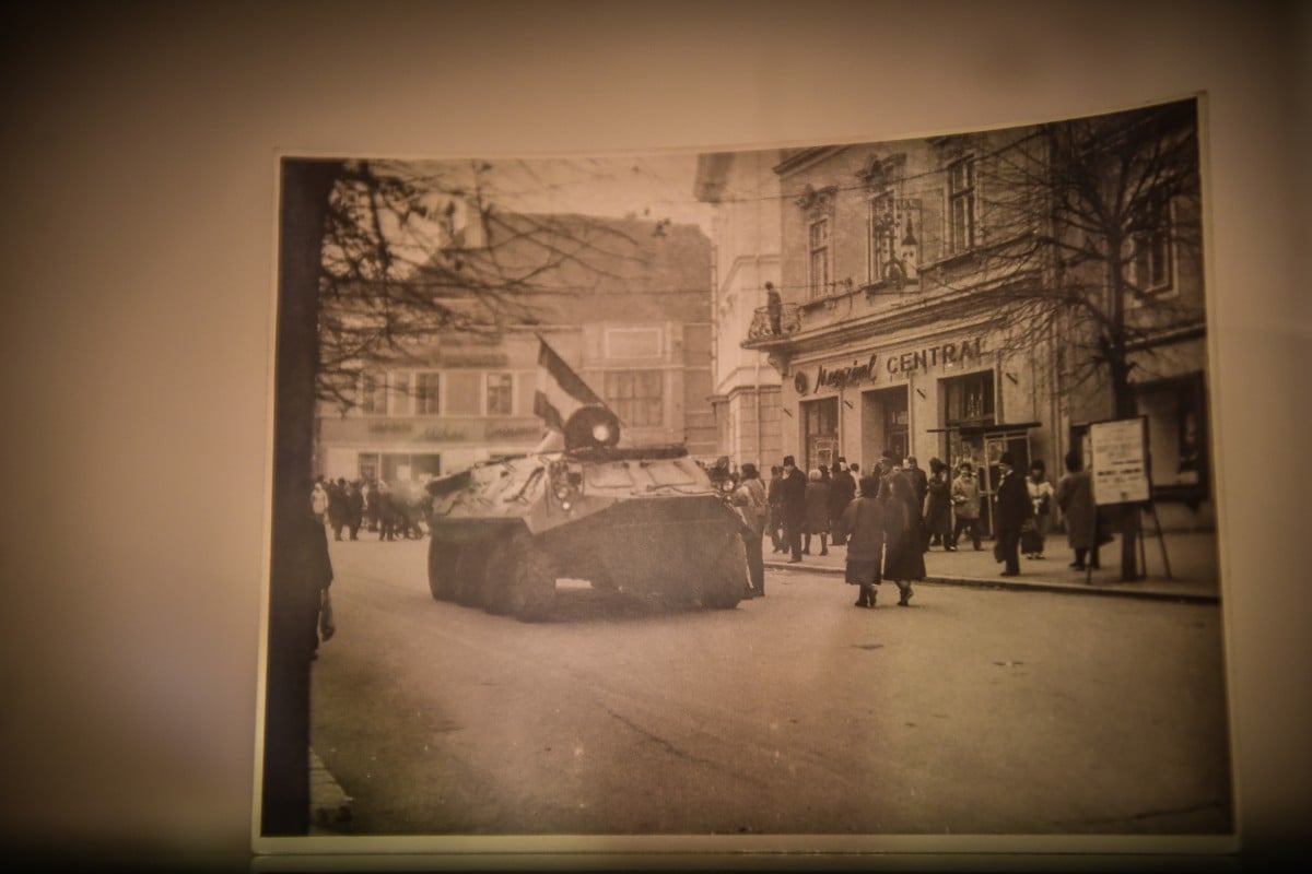 Decembrie '89. Mircea Bozan despre zilele de 21 și 22 decembrie: „Sibiul nu mai putea fi întors din drumul său spre libertate decât prin baie de sânge”