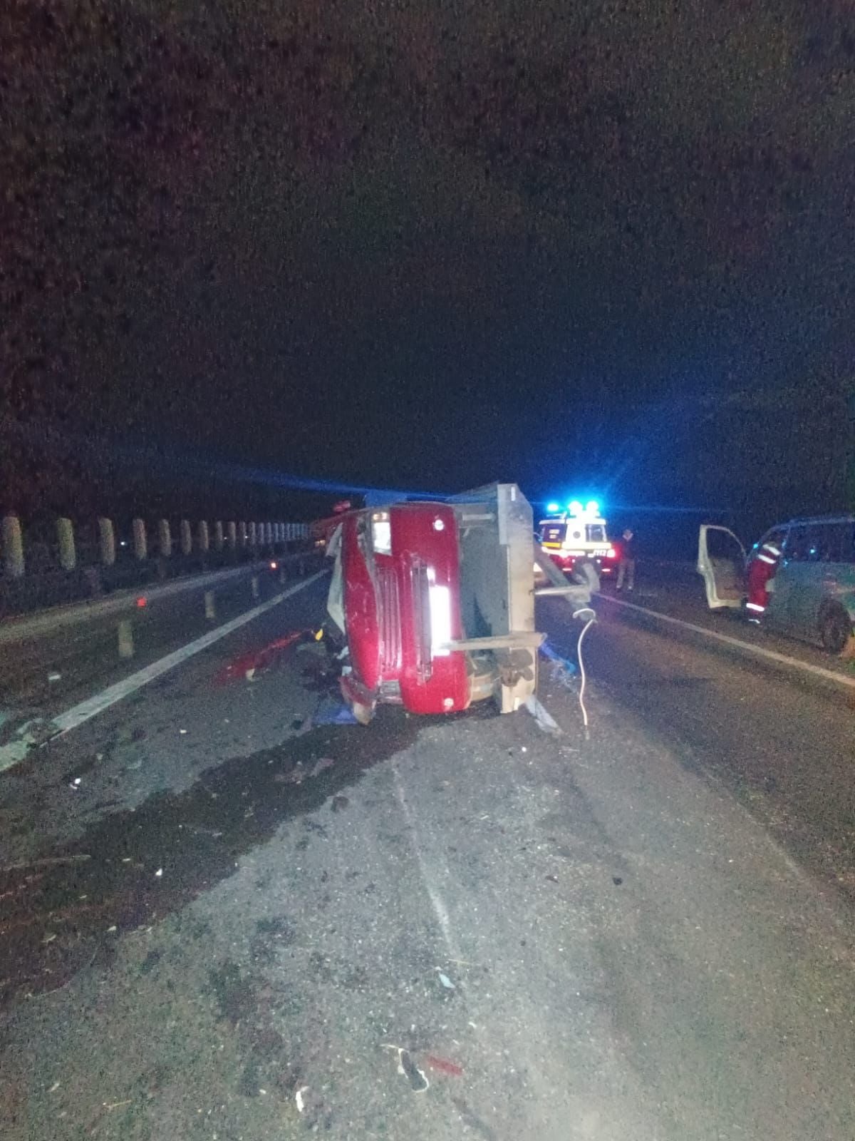 Actualizare. Accident pe autostradă. Două persoane necesită îngrijiri medicale