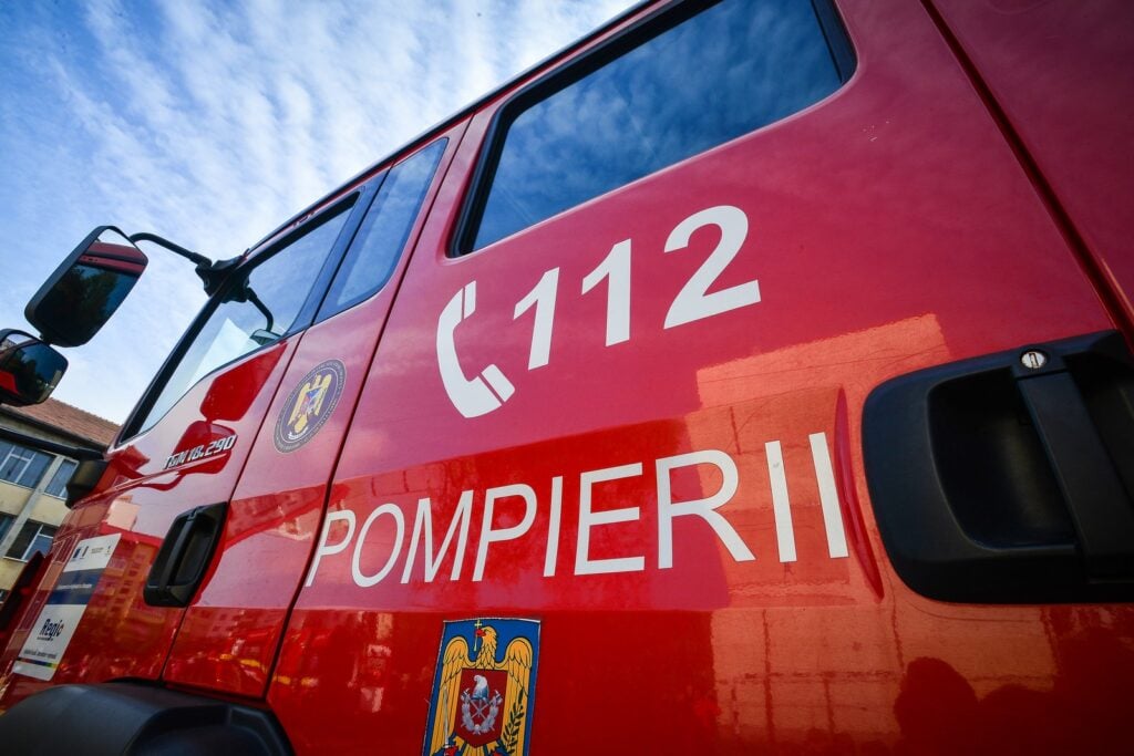 masina-pompieri-incendiu-3-xkii