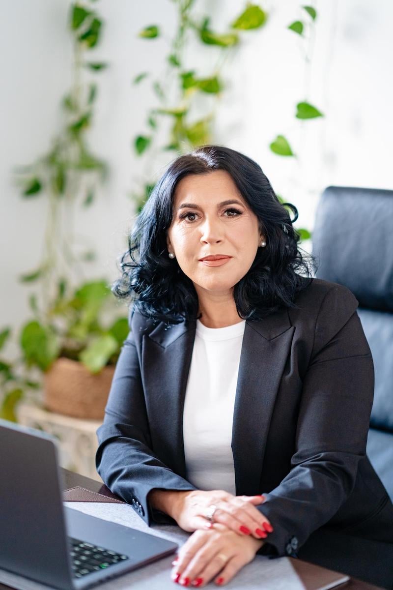 Cu experiență de 17 ani în domeniul resurselor umane, sibianca Dalia Ionescu și-a deschis firmă de recrutare. Sfaturi pentru un CV complet, ce-și doresc angajatorii și ce caută angajații