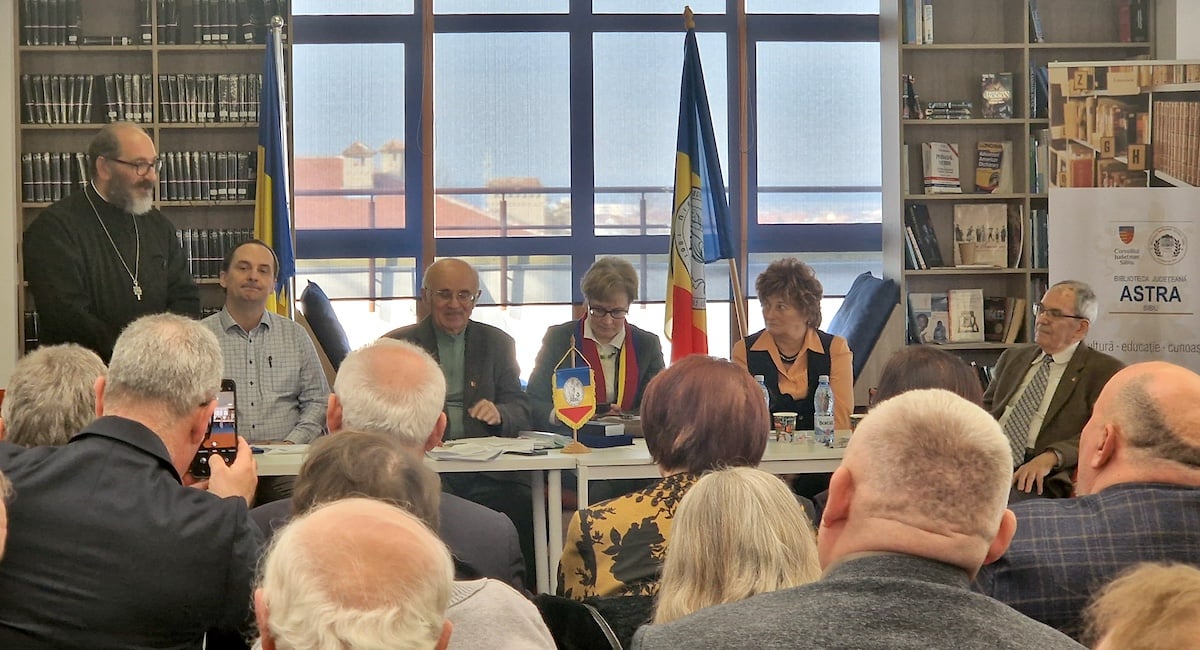 Preotul Constantin Necula a fost ales al 15-lea președinte al Asociațiunii Astra. „Avem nevoie de oameni care să muncească”. Proiecte de reactivare în Ungaria și Serbia