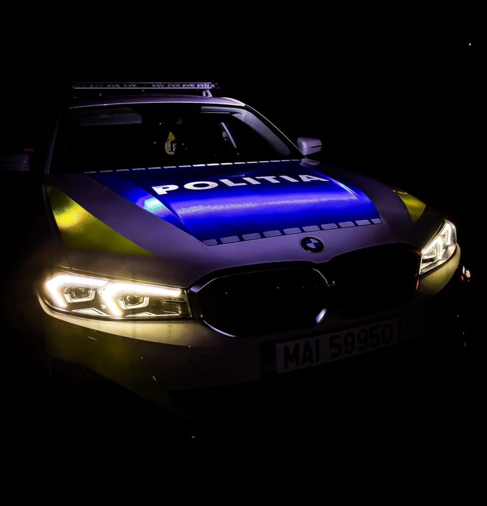 politie-noaptea-masina-politie-politist-foto-ipj-valcea-1-p0ko