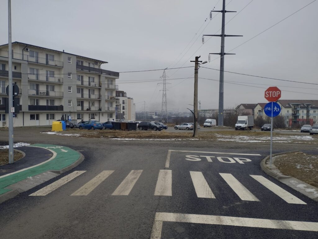 strada-varsovia-9-8axe